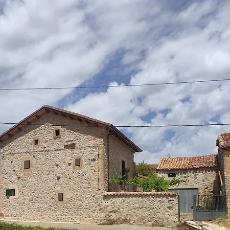 Calida Casa Familiar Aldealpozo