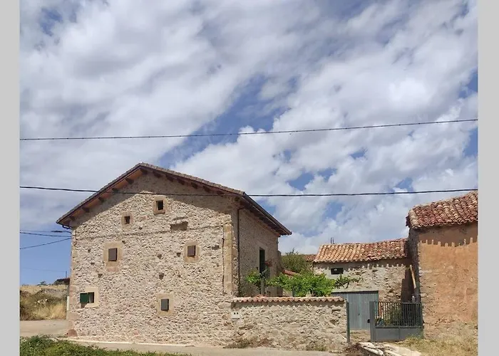Calida Casa Familiar Aldealpozo