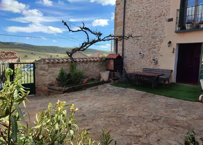 Calida Casa Familiar * Aldealpozo